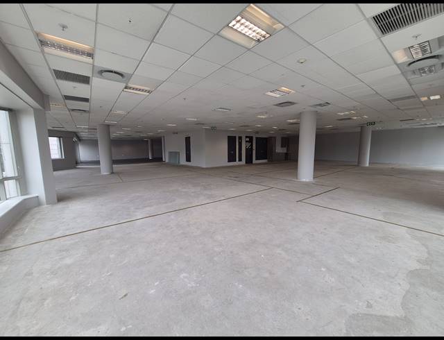 834M² OFFICE TO LET IN SANDTON CENTRAL